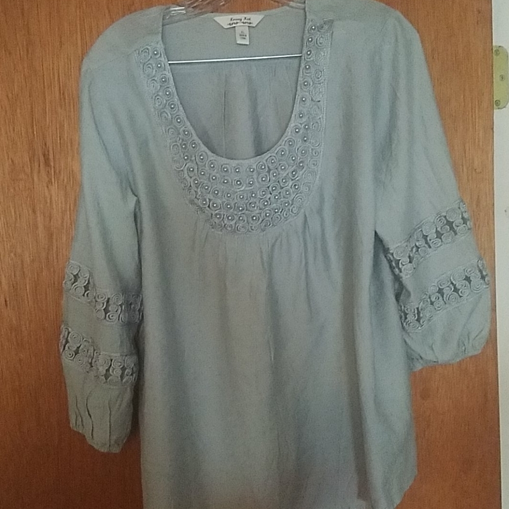 blue blouse